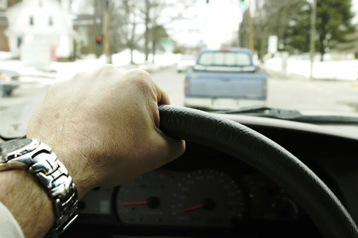 Safe Driving: Three Second Rule