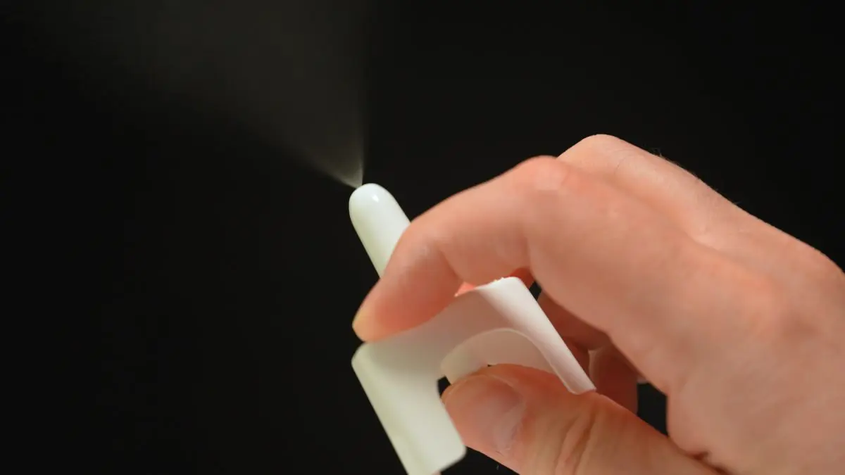 Hazard Alert & Poster: Opioid Overdose & Naloxone Use
